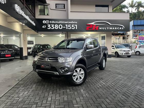 MITSUBISHI L200 TRITON 2.4 HLS CHROME 4X2 CD 16V FLEX 4P MANUAL